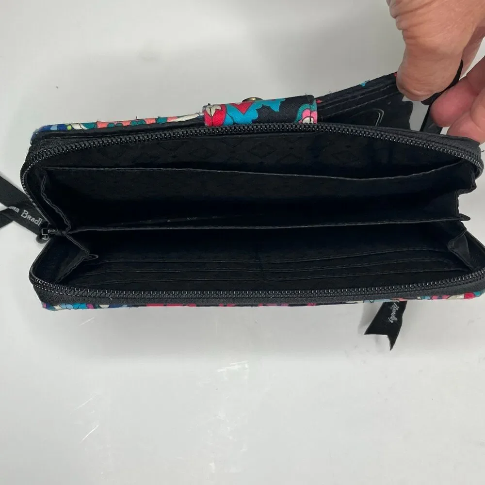 Vera Bradley Turn Lock Haymarket Paisley Wallet